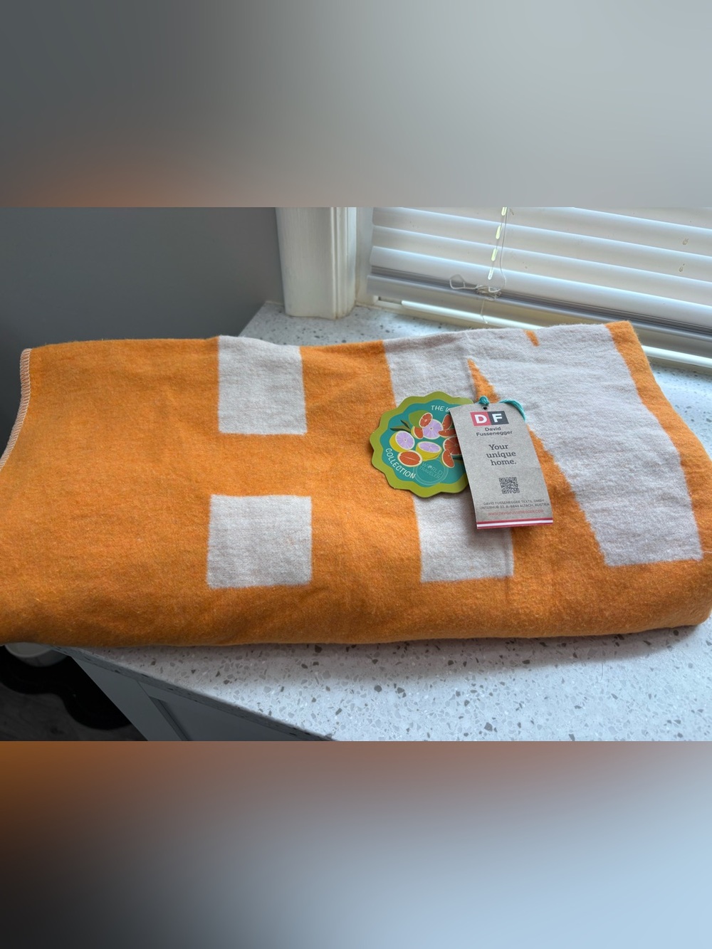 NWT David Fussenegger World Traveler Fun in the Sun Blanket